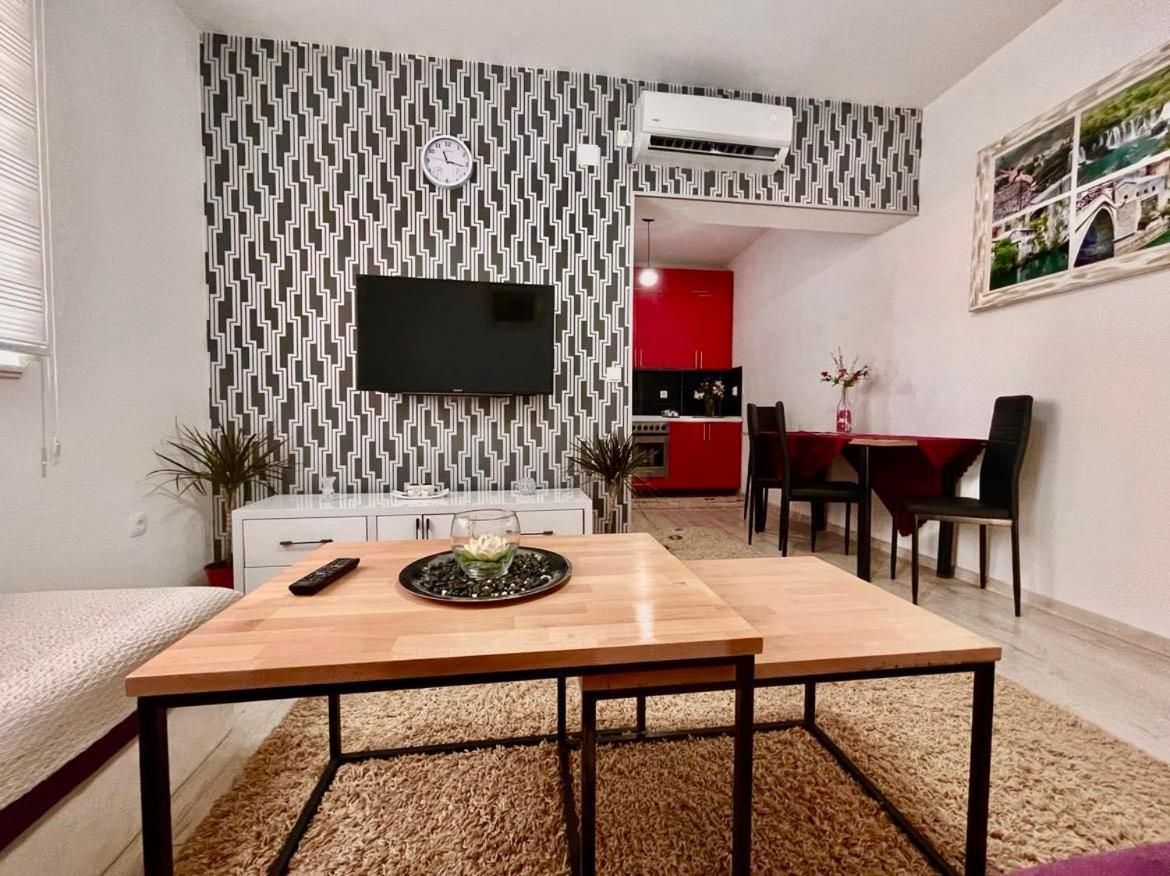 Apartment Adel โมสตาร์ ภายนอก รูปภาพ